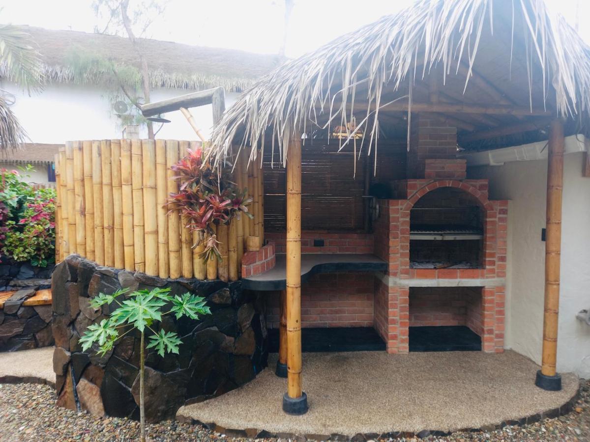 Tres Palmas Hotel Montañita Kültér fotó