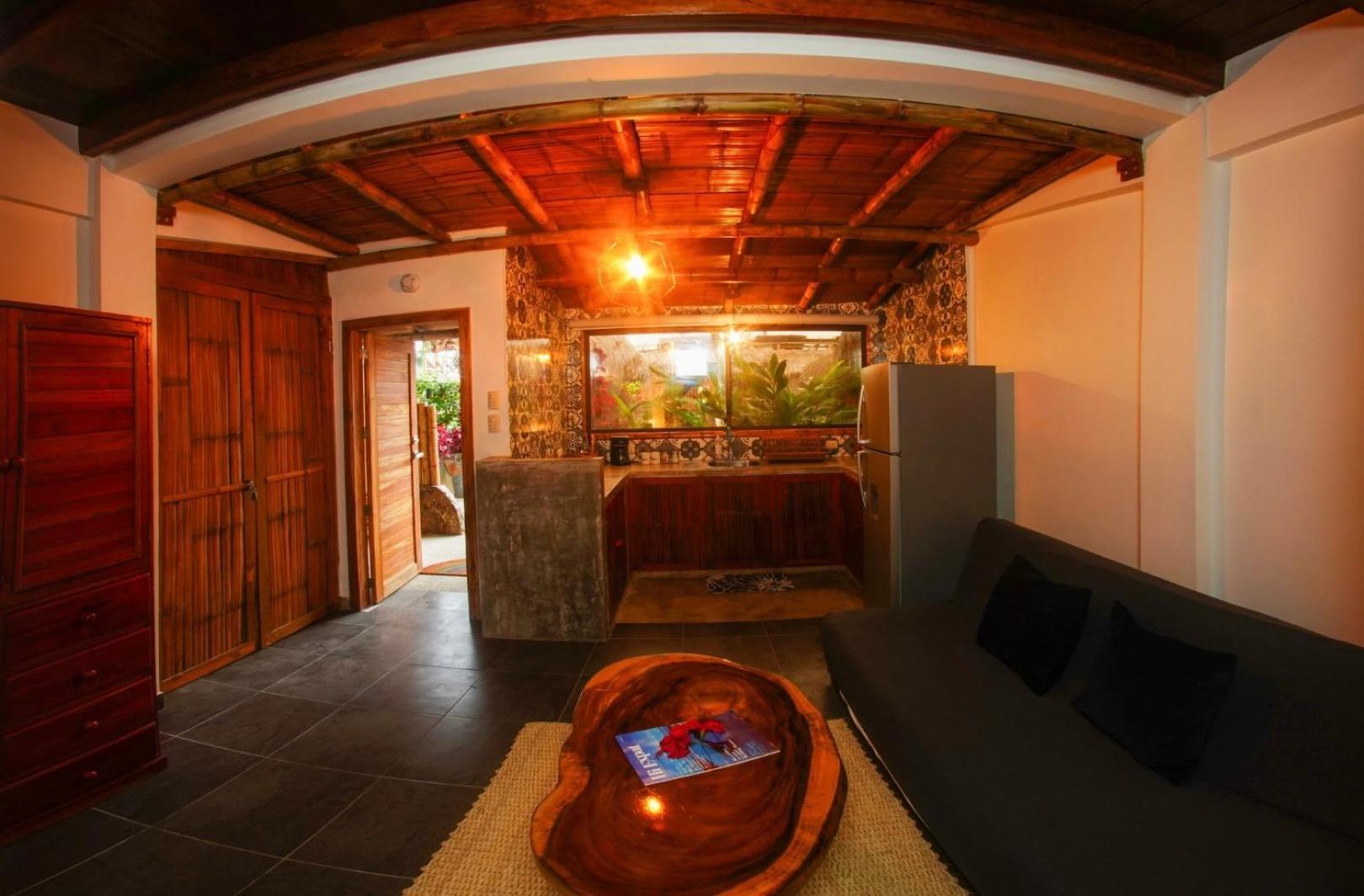 Tres Palmas Hotel Montañita Kültér fotó